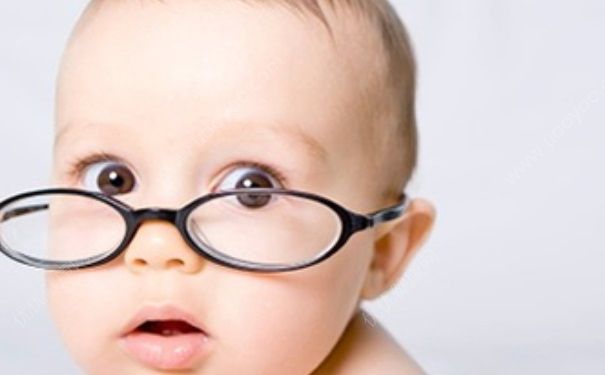 幼儿耳朵畸形怎么办？宝宝耳朵畸形的原因(1)