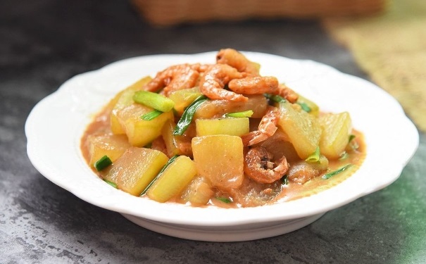 秋冬季易感冒如何预防？秋冬季易感冒吃什么好？[图]