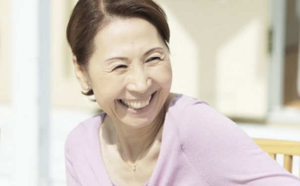 绝经后怎么预防骨质疏松？骨质疏松吃什么食物可以补？(1)