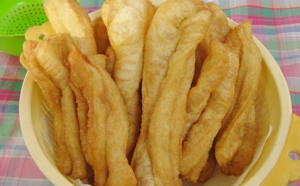 常吃油条有哪些危害？常吃油条