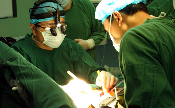 为什么近端胃切除后会打嗝？近端胃切除后反复打嗝怎么