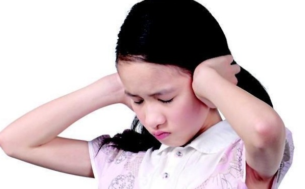 突发性耳鸣是什么原因？突发性耳鸣怎么回事？[图]