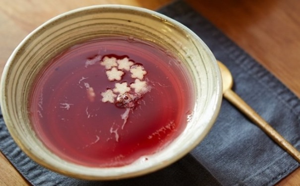 得了肝病吃什么食物好？吃哪些食物可以治疗肝病？[图]