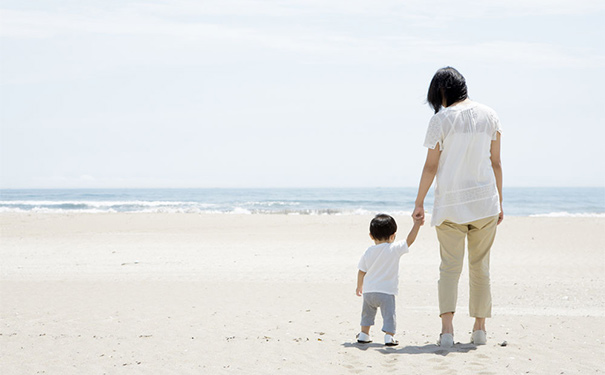 尾椎上面一点疼是什么原因？尾椎上面一点疼是什么疾病