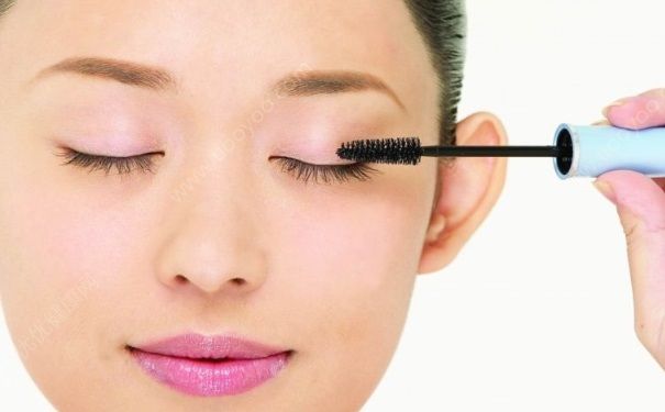 内双怎么化眼妆？内双化眼妆的方法(1)