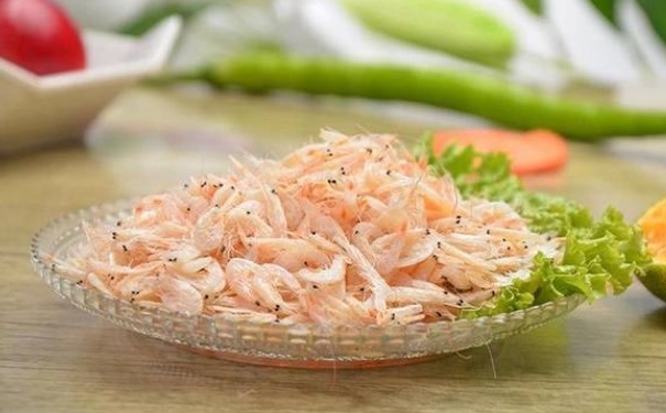 老人补钙吃哪些食物好？老人补钙会出现哪些误区呢？[图]