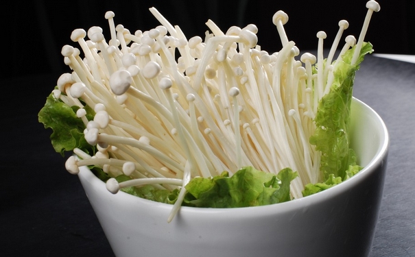 金针菇有哪些效与作用？金针菇怎么选购？(1)