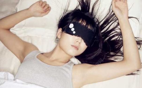裸睡有什么好处和坏处？裸睡对女人有什么益处？(1)