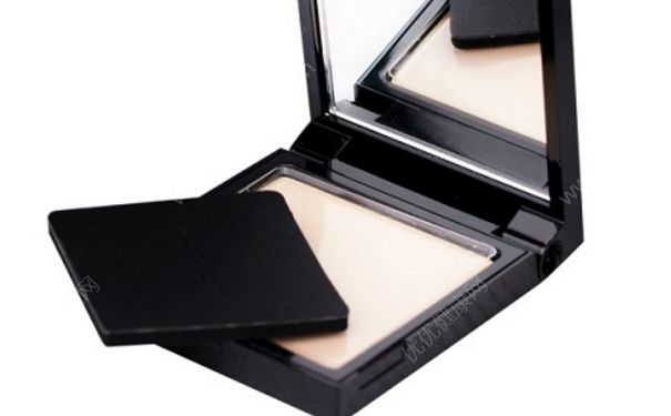 迪奥凝脂粉饼有几种？迪奥凝脂粉饼010和020色号[图]