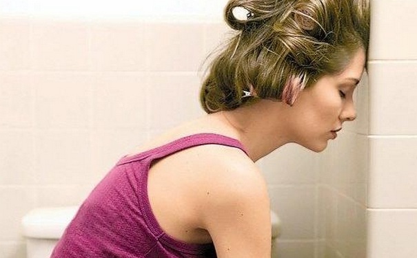 肚子胀尿频是怎么回事？肚子胀尿多是什么原因？[图]