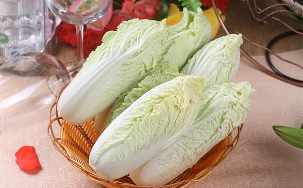 吃大白菜有什么好处呢？吃大白菜的好处是什么呢？(1)