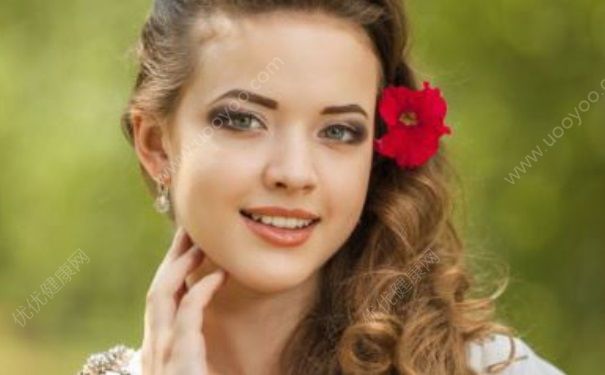 雅诗兰黛红石榴乳液怎么样？雅诗兰黛红石榴乳液好用吗