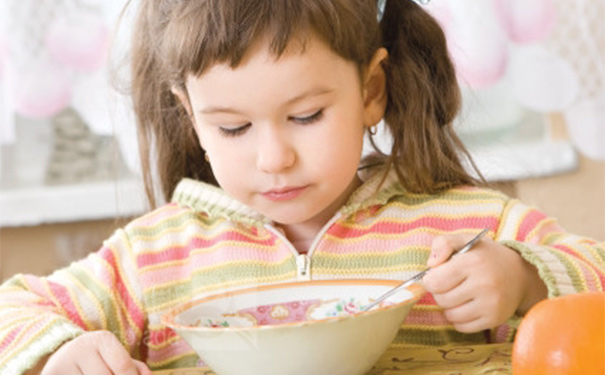 头痛适合喝什么汤？喝什么汤能缓解头痛？[图]