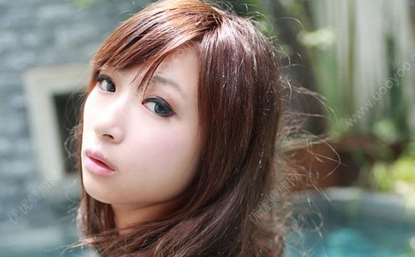 乳房发育不良有哪些原因？乳房过小如何进行保健？(1)