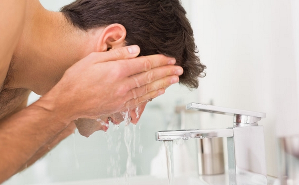 男士控油洁面乳哪些品牌比较好用？男士控油洁面推荐？(1)