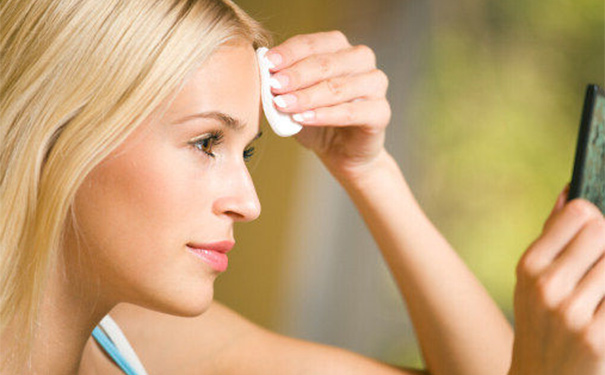 皮肤真菌感染都有哪些症状？皮肤真菌感染该怎么治？(1)