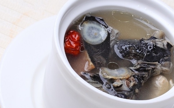 赤小豆乌鸡汤怎么做？赤小豆乌鸡汤做法(1)