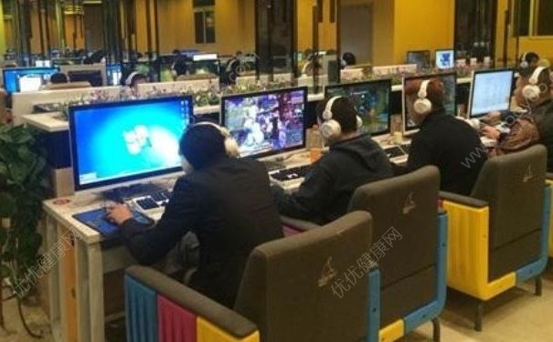 上网18小时猝死，连续上网多久会猝死？(4)