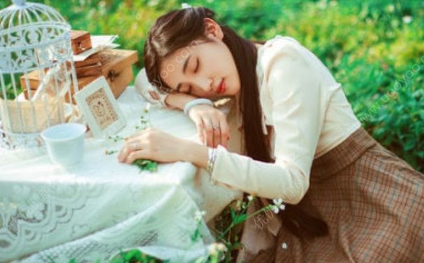 月经第一天多正常吗？月经断断续续不干净怎么办？(4)