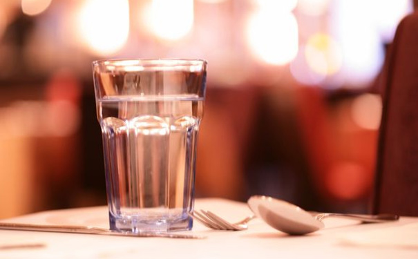 为什么会有尿路结石？尿路结石是由哪些原因引起的？(1)