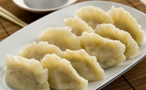 茴香苗猪肉饺子的做法是怎样的？茴香苗猪肉饺子怎么做？(1)