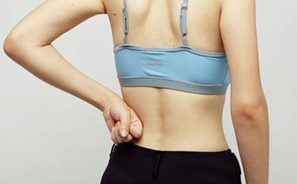 腰肌劳损有哪些表现？治疗腰肌劳损怎么做？[图]