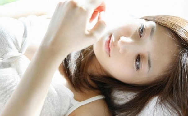 生完孩子该如何丰胸？产妇丰胸的方法有哪些？(1)