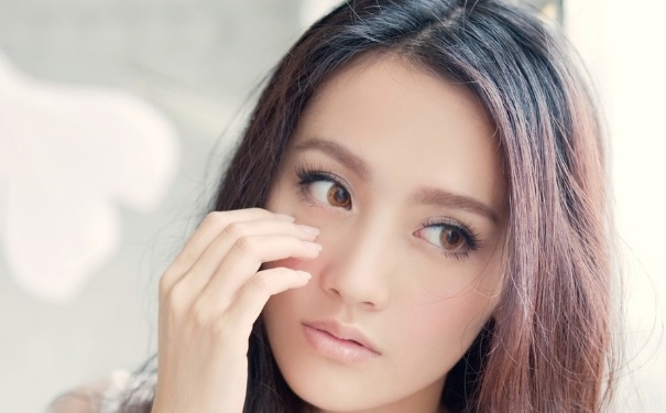 怎么快速锁水又补水？有效的脸部补水方法有哪些？(1)