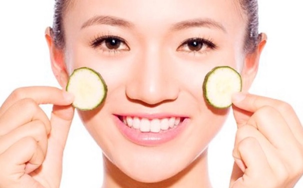 黄瓜敷脸有哪些功效？黄瓜片敷脸可以控油吗？(1)