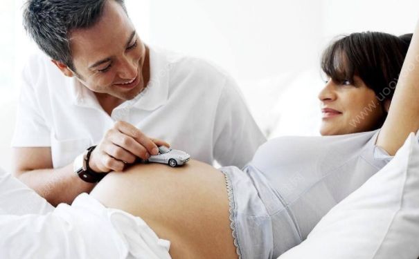 临近预产期胎动厉害是怎么回事？临近分娩胎动会厉害吗