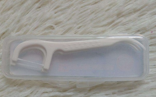 牙线应该怎么使用？使用牙线要注意什么？[图]