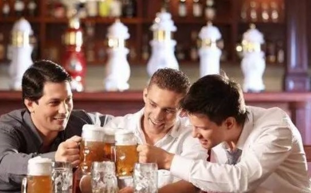 酒量能练吗？为什么有人酒量特别好？(1)