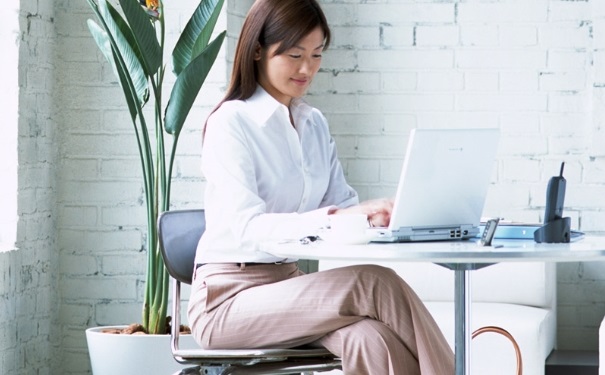 久坐对身体有哪些危害？怎么预防久坐对身体的危害？[图]