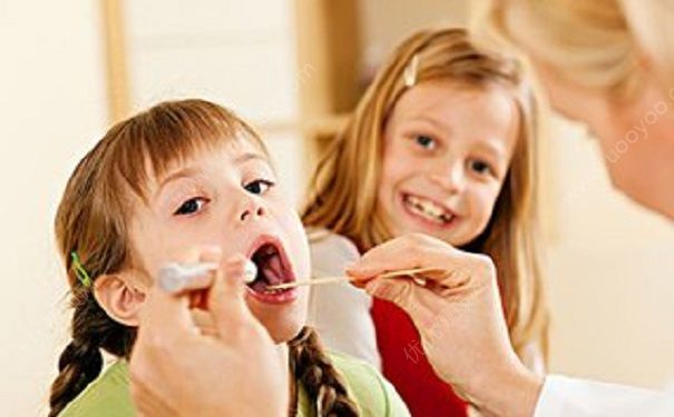 扁桃体反复发炎要手术吗？扁桃体发炎什么时候需要切除？(1)