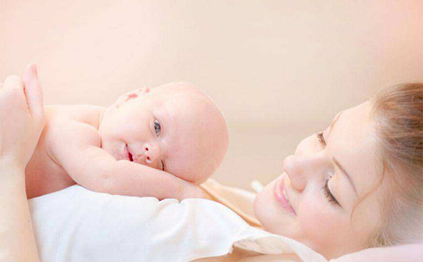 宝宝经常流鼻血有什么坏处？小孩流鼻血是什么原因导致的？(1)