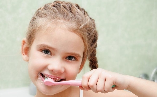 口腔检查怎么做？怎样可以保持口腔卫生？(1)