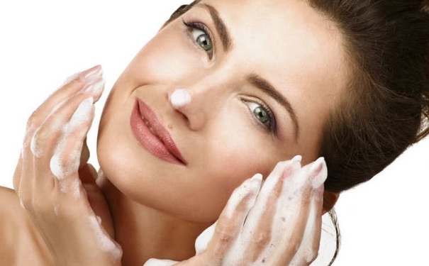 洗脸洗多了对皮肤的坏处有哪些？洗多了脸有什么坏处？(1)