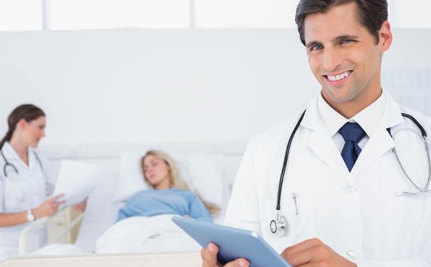 哪些人冬季容易得关节炎？哪些人冬季要预防关节炎？(1)