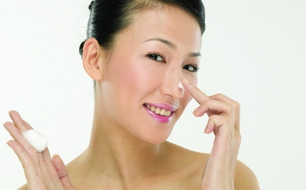 补水霜和乳液的区别有哪些？乳液和补水霜有什么不同？(1)