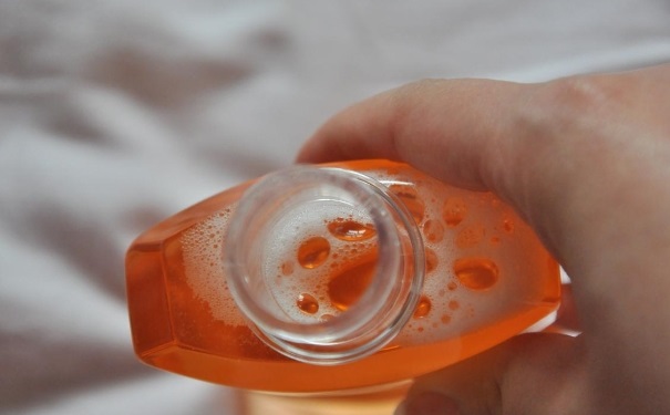 过期的漱口水还能用吗？漱口水的保质期是多久？(1)