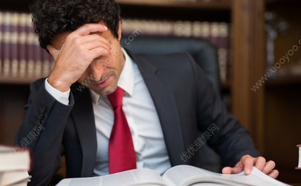 口腔粘膜红肿怎么回事？口腔粘膜红肿发炎老是不好(1)