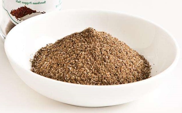 椒盐和胡椒粉有什么区别？食用椒盐有什么作用？(1)