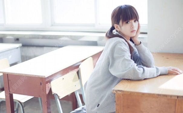 12岁可以女生接吻吗？12岁女生接吻会怎么样？(3)