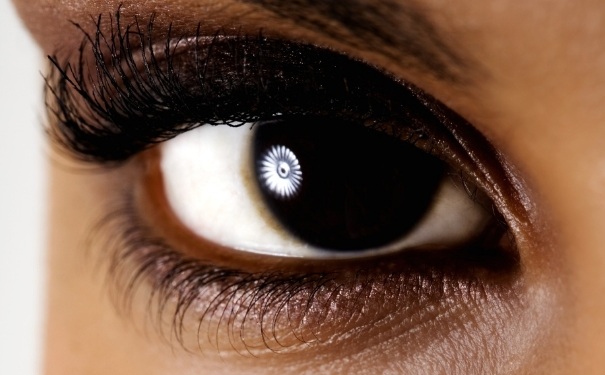 眼睛青紫怎么快速恢复？眼睛青了怎么快速消除？(1)