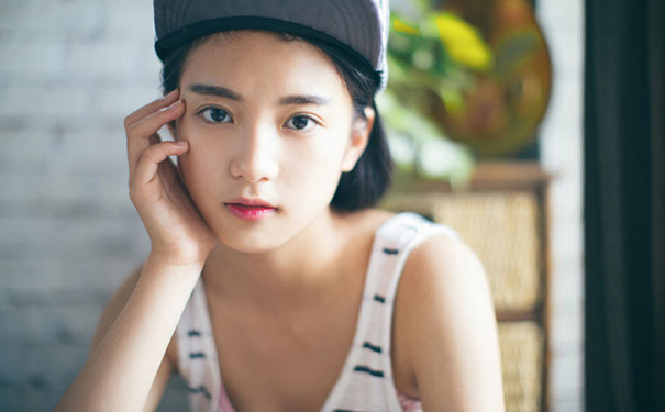 眼角长斑是什么原因导致的？眼角长斑的原因有哪些？(1)