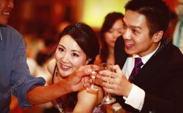 情侣推掉劝酒被认为不给面子，怎样推掉劝酒最好？(3)