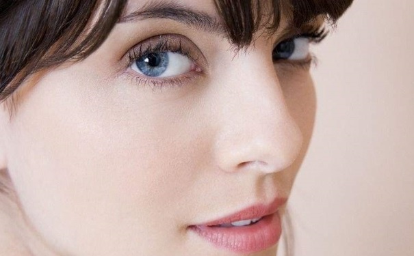 脸上红血丝形成的原因？怎么消除脸上的红血丝？(1)