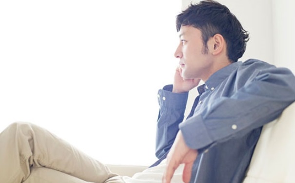 男人久坐会得哪些疾病？久坐对男人有哪些害处？(1)