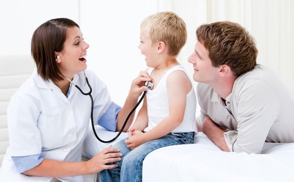 小孩发低烧有什么伤害？小孩发低烧是什么原因？(1)