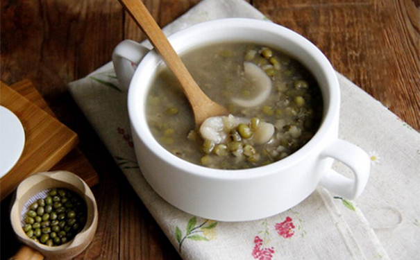 治疗口腔溃疡的偏方有哪些？偏方治疗口腔溃疡(1)